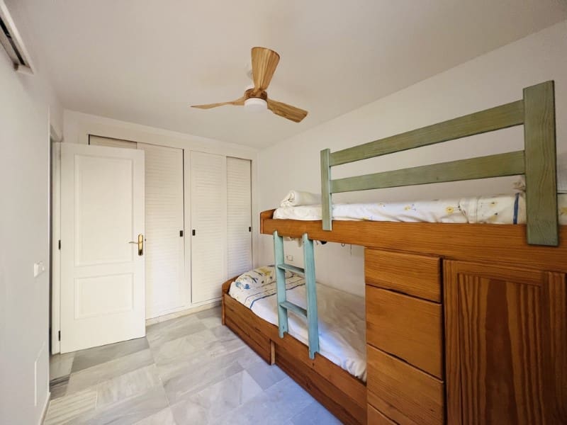 2 sovrum Lägenhet att hyra i Santa Ponsa med pool - 1 300 € (Ref: 10078202)