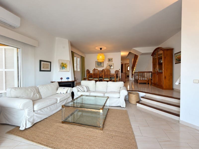 4 Zimmer Villa zu vermieten in Santa Ponsa mit Garage - 3.000 € (Ref: 10078203)