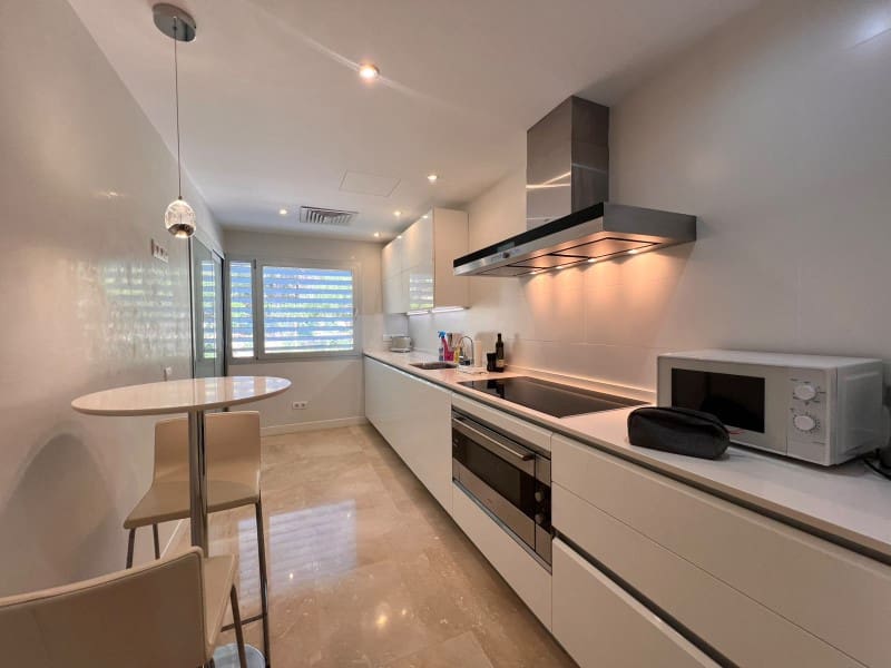 2 slaapkamer Appartement te koop in Bendinat met zwembad garage - € 1.750.000 (Ref: 10078204)