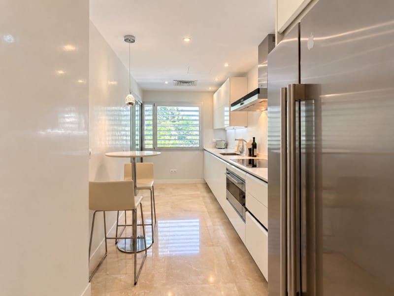 2 bedroom Apartment for sale in Bendinat with pool garage - € 1,750,000 (Ref: 10078204)