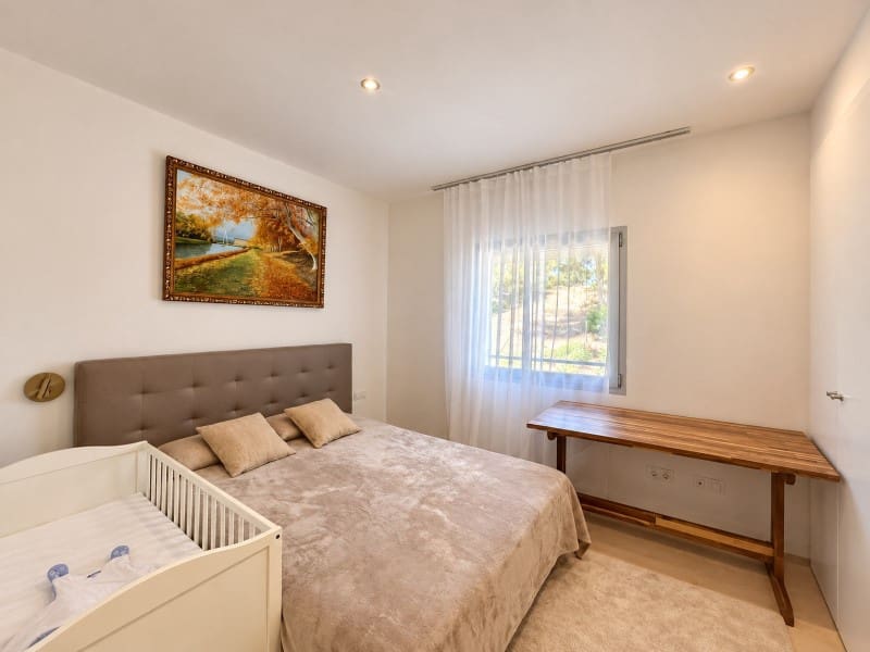 2 bedroom Apartment for sale in Bendinat with pool garage - € 1,750,000 (Ref: 10078204)