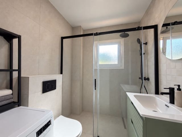 Appartement de 2 chambres à louer à Santa Ponsa, Calvià - 1 900 € (Ref: 10081109)