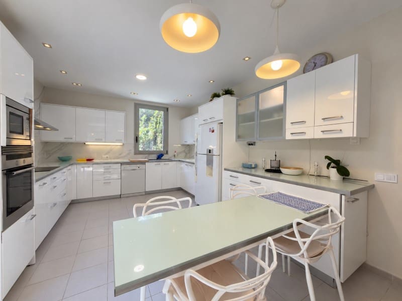5 soverom Villa til leie i Sol de Mallorca med svømmebasseng garasje - € 10 000 (Ref: 10086092)