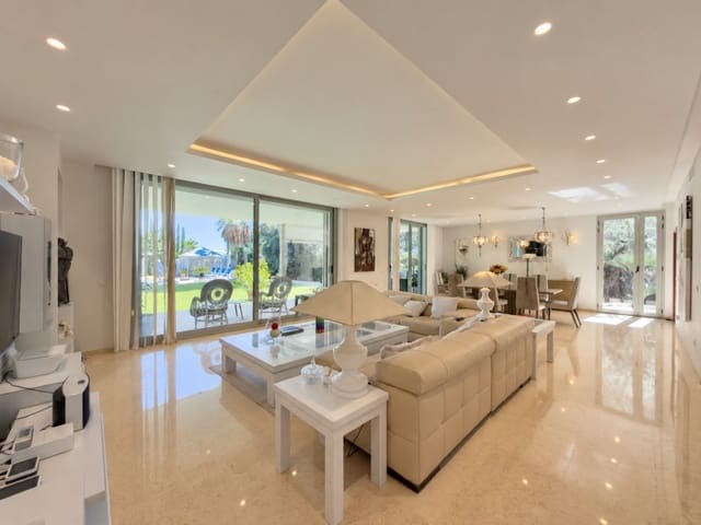 5 soverom Villa til leie i Sol de Mallorca, Calvià med svømmebasseng garasje - € 10 000 (Ref: 10086092)