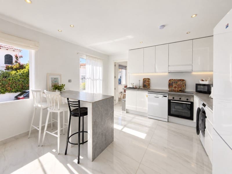 2 bedroom Apartment for rent in Palma de Mallorca - € 1,750 (Ref: 10100123)