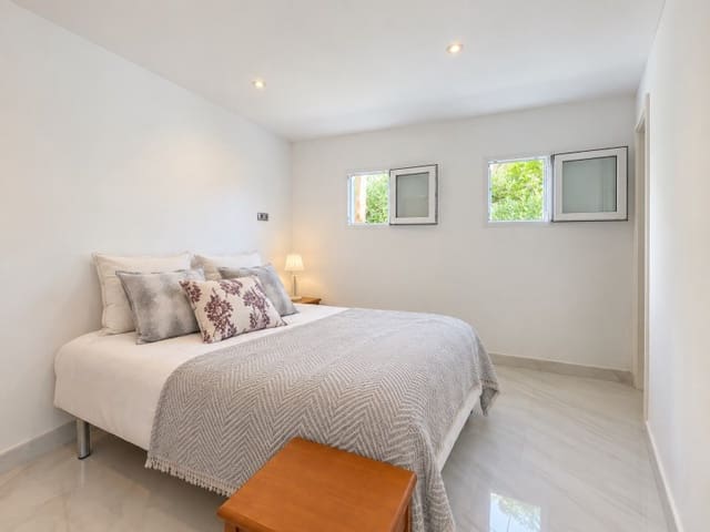 Appartement de 2 chambres à louer à Portopi, Palma de Mallorca - 1 750 € (Ref: 10100123)