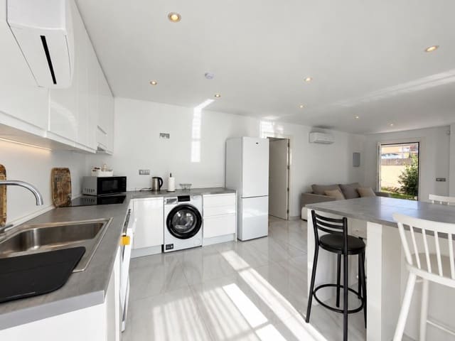 Appartement de 2 chambres à louer à Portopi, Palma de Mallorca - 1 750 € (Ref: 10100123)