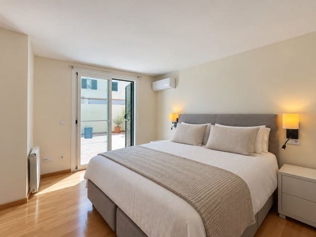 Appartement de 4 chambres à louer à Portopi, Palma de Mallorca - 2 500 € (Ref: 10100124)