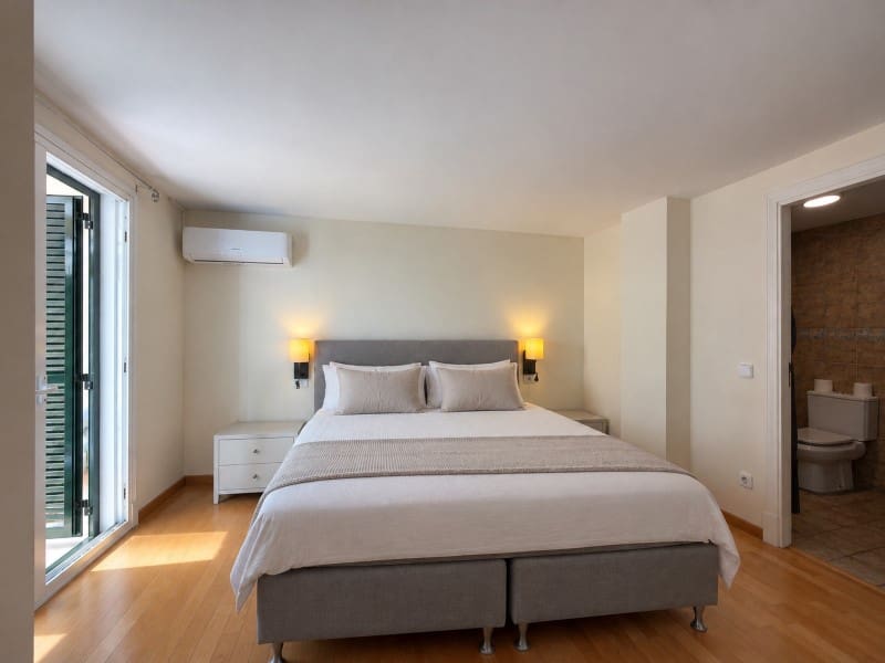 4 bedroom Apartment for rent in Palma de Mallorca - € 2,500 (Ref: 10100124)