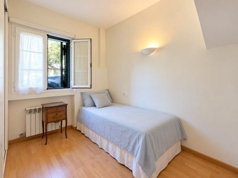 4 bedroom Apartment for rent in Palma de Mallorca - € 2,500 (Ref: 10100124)
