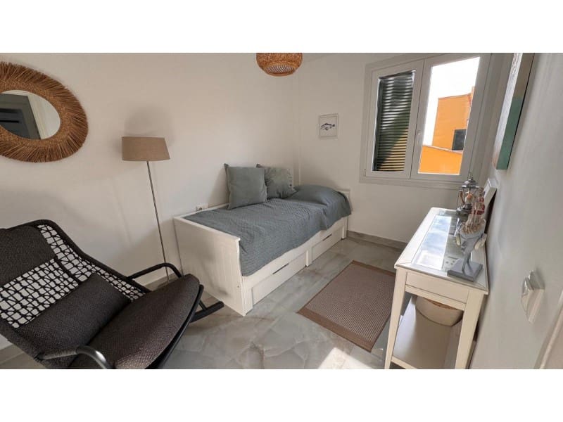 2 soverom Penthouse til salgs i Santa Ponsa med svømmebasseng garasje - € 1 749 000 (Ref: 10119714)