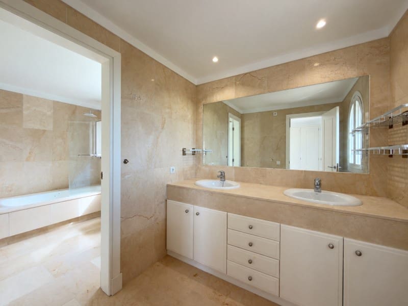 Chalet de 4 habitaciones en Portals Nous en alquiler con piscina garaje - 7.500 € (Ref: 10124293)