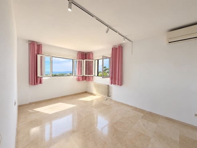 Chalet de 4 habitaciones en Portals Nous, Calvià en alquiler con piscina garaje - 7.500 € (Ref: 10124293)