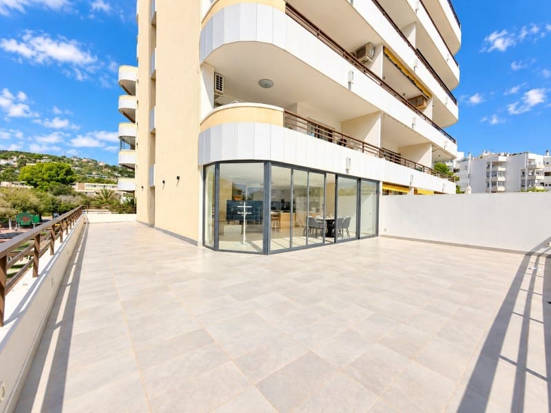 2 bedroom Apartment for sale in Portals Nous with pool garage - € 910,000 (Ref: 10129076)