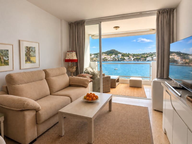 1 soverom Leilighet til leie i Costa de la Calma med svømmebasseng - € 1 300 (Ref: 10131431)