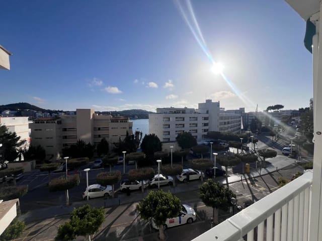 1 soveværelse Lejlighed til leje i Costa de la Calma, Calvià - € 1.250 (Ref: 10131433)