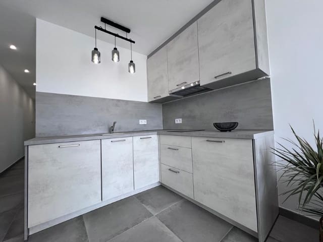 1 soveværelse Lejlighed til leje i Costa de la Calma, Calvià - € 1.250 (Ref: 10131433)