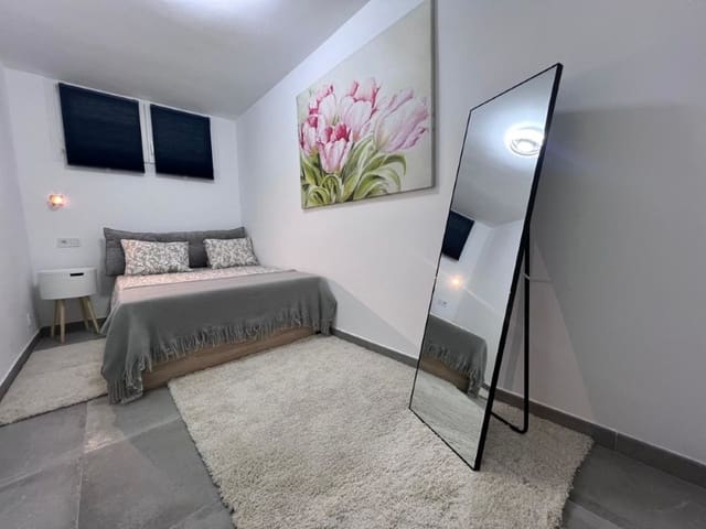 1 soveværelse Lejlighed til leje i Costa de la Calma, Calvià - € 1.250 (Ref: 10131433)