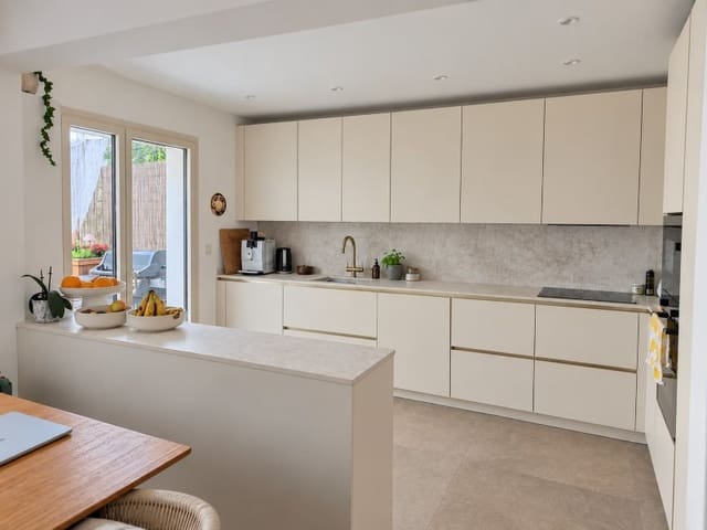 4 quarto Moradia Geminada para venda em Bendinat, Calvià com piscina garagem - 1 690 000 € (Ref: 10135950)