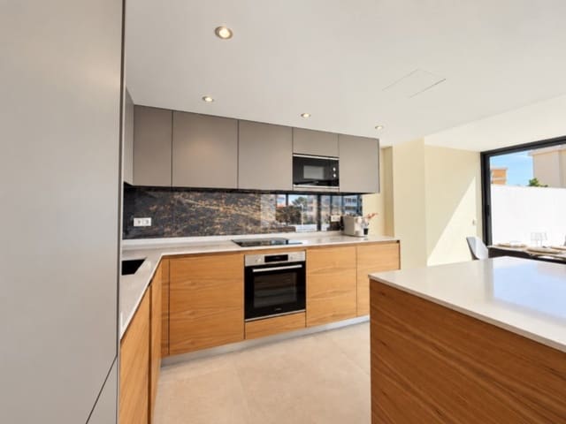2 quarto Apartamento para venda em Portals Nous, Calvià com piscina garagem - 895 000 € (Ref: 10135951)