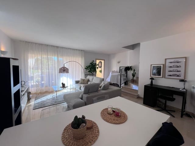 2 sypialnia Apartament do wynajęcia w Santa Ponsa, Calvià z basenem garażem - 2 700 € (Ref: 10154939)