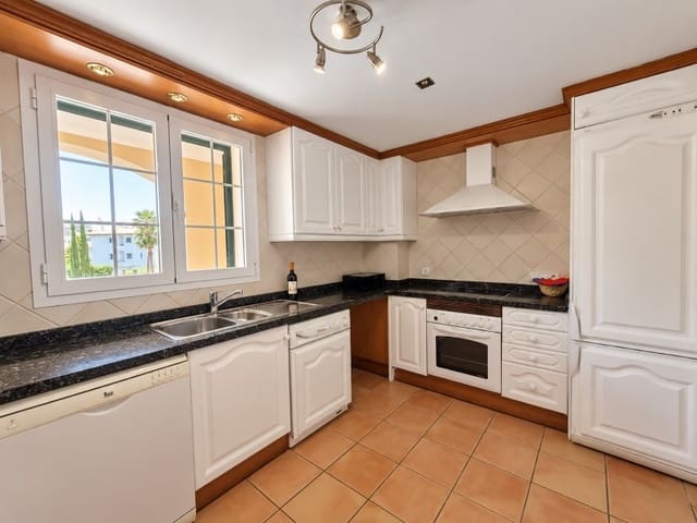 1 soverom Leilighet til leie i Santa Ponsa, Calvià med svømmebasseng garasje - € 1 850 (Ref: 10166378)