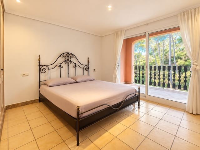 3 soverom Leilighet til salgs i Santa Ponsa, Calvià med svømmebasseng garasje - € 700 000 (Ref: 10168429)