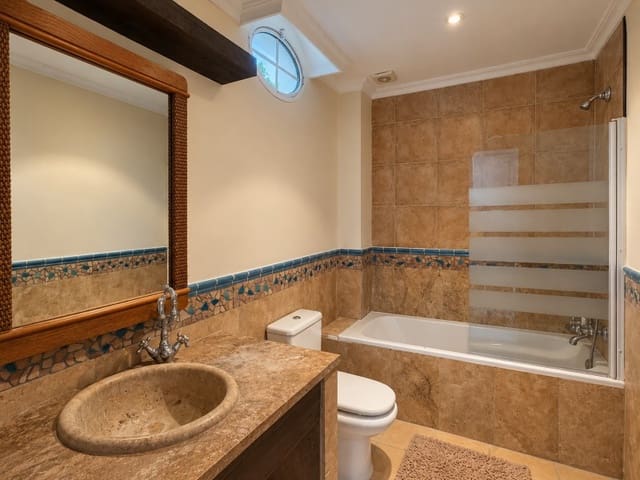 3 soverom Leilighet til salgs i Santa Ponsa, Calvià med svømmebasseng garasje - € 700 000 (Ref: 10168429)