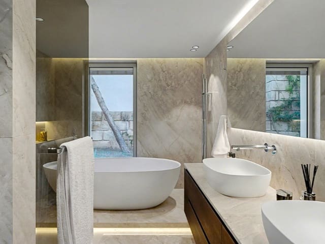 4 slaapkamer Villa te koop in Santa Ponsa, Calvià met zwembad garage - € 6.750.000 (Ref: 10168430)