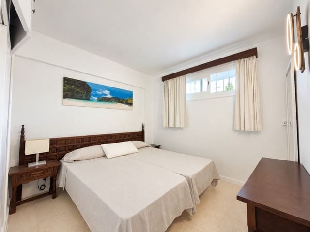 1 soveværelse Lejlighed til salg i Costa de la Calma, Calvià med garage - € 389.000 (Ref: 10171237)