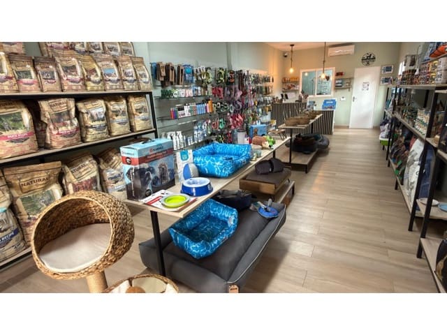 Erhverv til leje i El Toro / Port Adriano, Calvià - € 1.156 (Ref: 10184445)
