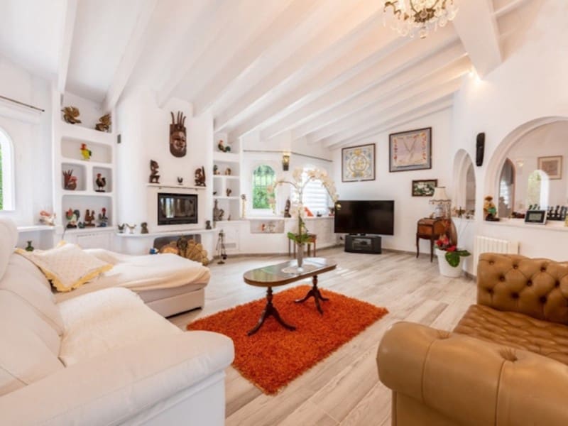 4 soverom Villa til salgs i Santa Ponsa med svømmebasseng - € 1 785 000 (Ref: 6730959)