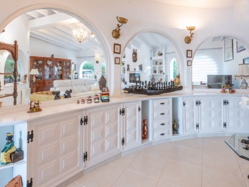 4 soverom Villa til salgs i Santa Ponsa med svømmebasseng - € 1 785 000 (Ref: 6730959)