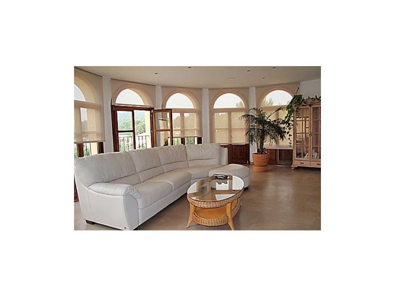 5 bedroom Villa for sale in Peguera / Paguera with pool - € 1,599,000 (Ref: 7556816)