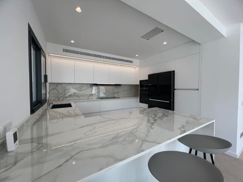 6 bedroom Villa for sale in Santa Ponsa with pool - € 4,495,000 (Ref: 7958544)