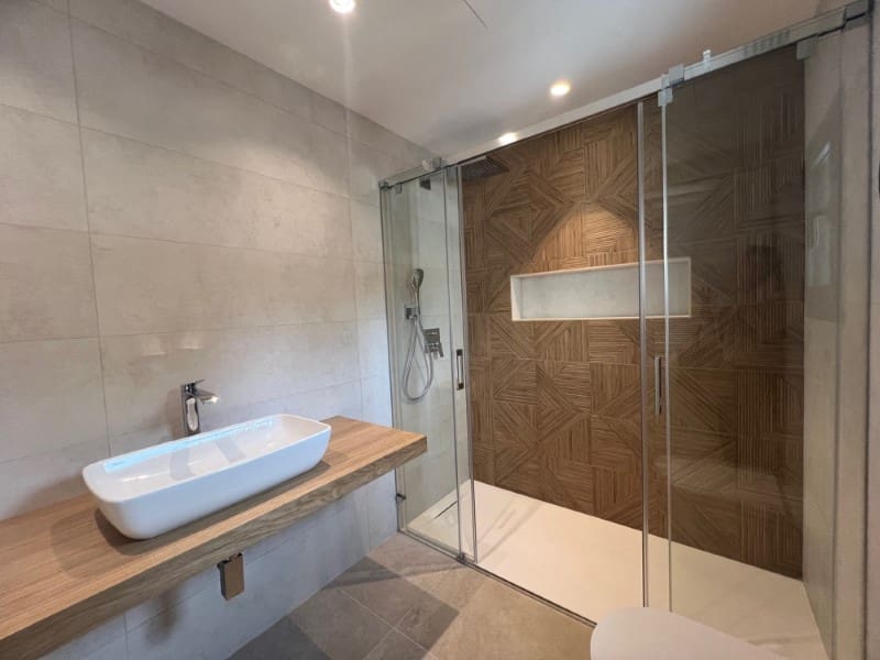 6 bedroom Villa for sale in Santa Ponsa with pool - € 4,495,000 (Ref: 7958544)