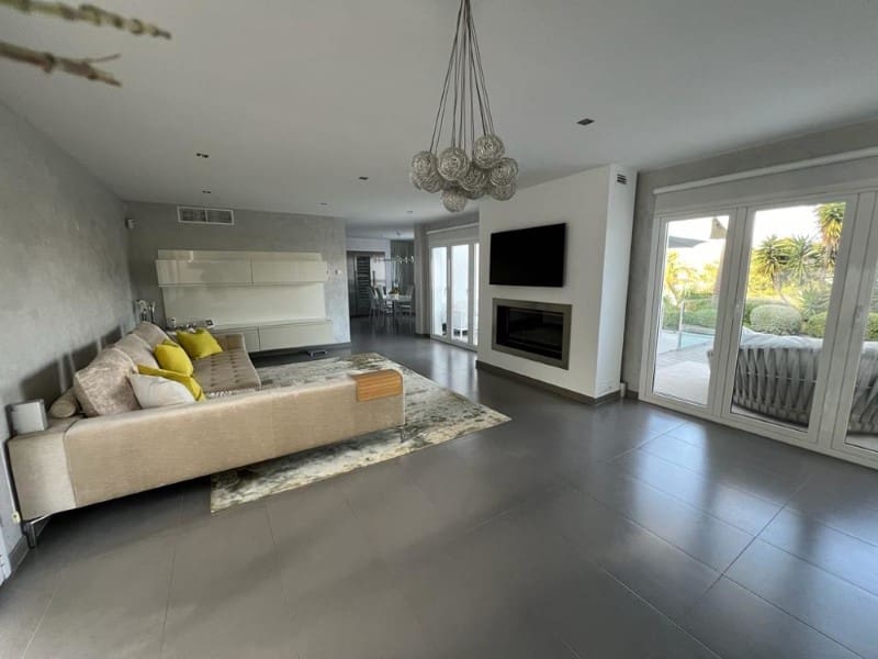 4 Zimmer Villa zu verkaufen in Santa Ponsa mit Pool - 2.500.000 € (Ref: 8016012)