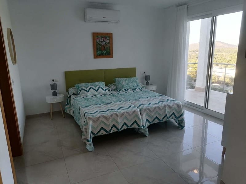 Villa/Maison de 4 chambres à louer à Santa Ponsa avec piscine - 12 000 € (Ref: 8093468)