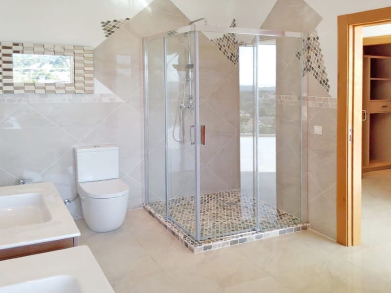 Villa/Maison de 4 chambres à louer à Santa Ponsa avec piscine - 12 000 € (Ref: 8093468)