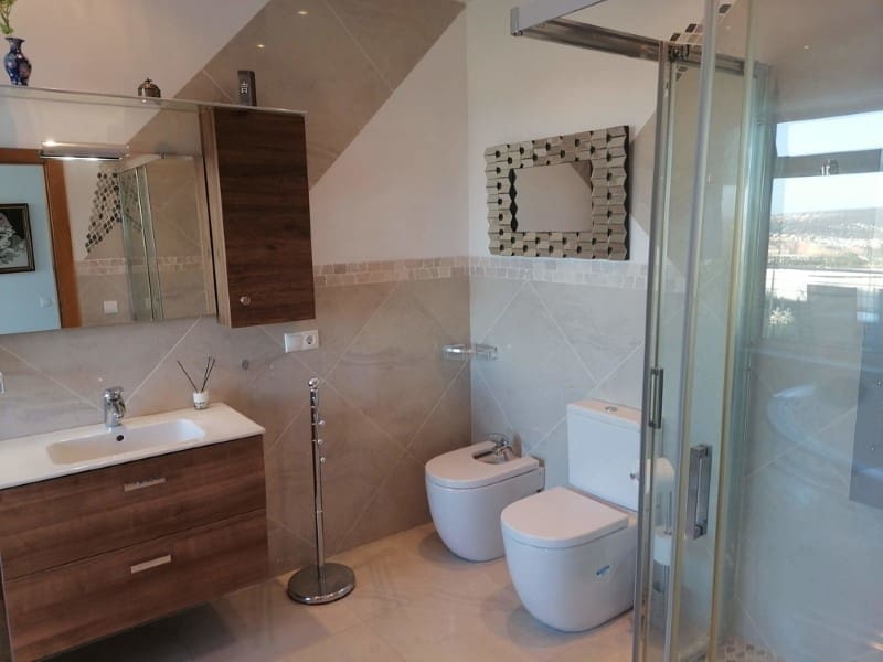 Villa/Maison de 4 chambres à louer à Santa Ponsa avec piscine - 12 000 € (Ref: 8093468)