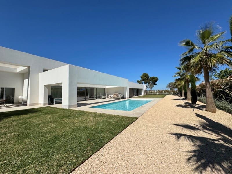 5 bedroom Villa for sale in Sol de Mallorca with pool - € 4,600,000 (Ref: 8247259)