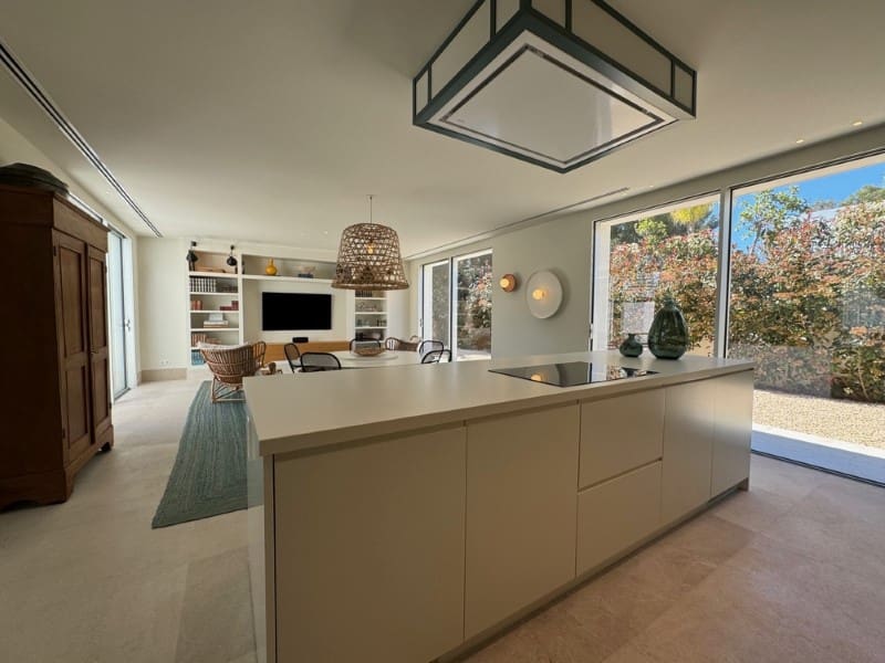 5 bedroom Villa for sale in Sol de Mallorca with pool - € 4,600,000 (Ref: 8247259)