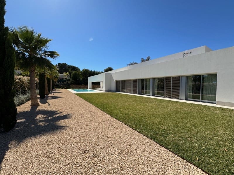 5 bedroom Villa for sale in Sol de Mallorca with pool - € 4,600,000 (Ref: 8247259)