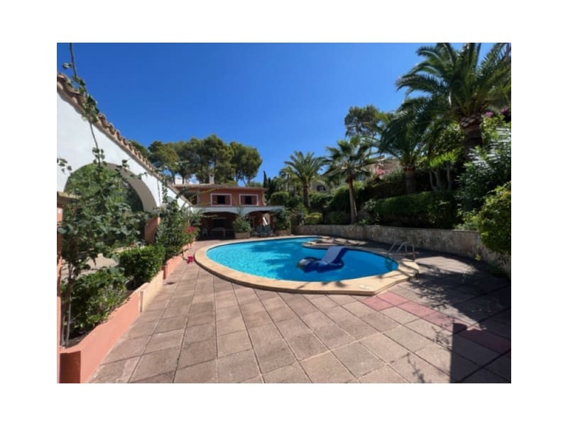 4 bedroom Villa for sale in Santa Ponsa - € 1,599,000 (Ref: 8297069)