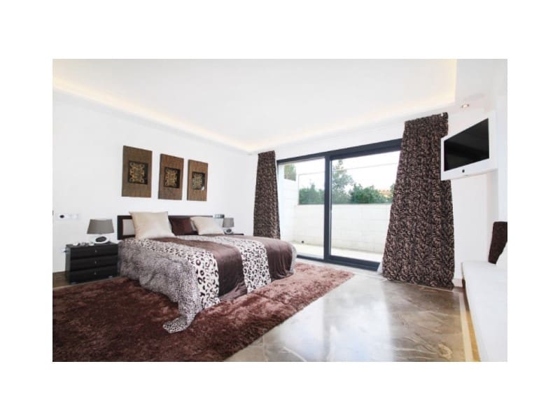 5 makuuhuone Huvila vuokrattavana paikassa Bendinat mukana uima-altaan 
autotalli - 15 000 € (Ref: 8374557)