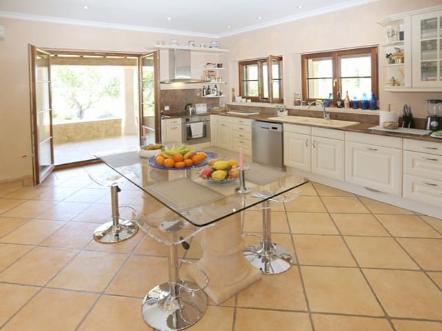 4 bedroom Finca/Country House for sale in Campanet with pool - € 5,400,000 (Ref: 8501185)