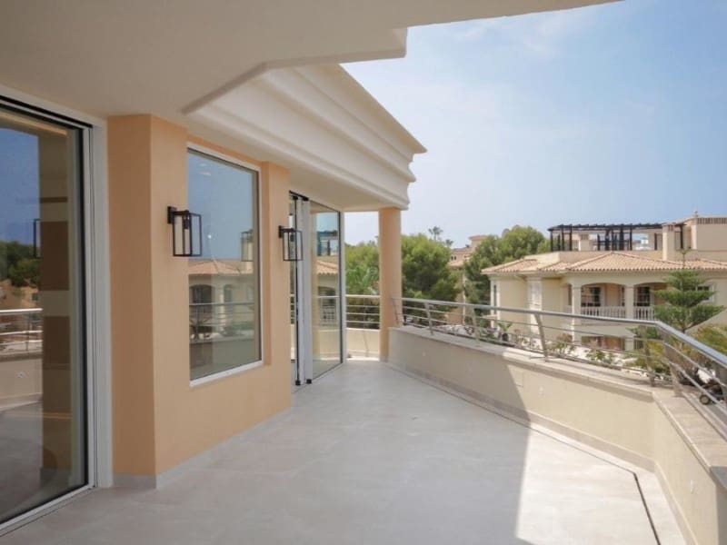 3 bedroom Apartment for sale in Santa Ponsa with pool - € 3,300,000 (Ref: 8513806)