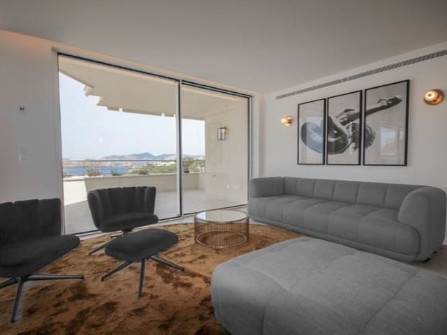 Apartamento de 3 habitaciones en Santa Ponsa, Calvià en venta con piscina - 3.300.000 € (Ref: 8513806)