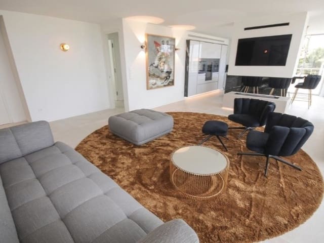 Apartamento de 3 habitaciones en Santa Ponsa, Calvià en venta con piscina - 3.300.000 € (Ref: 8513806)