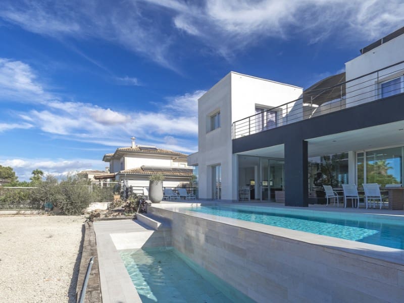4 slaapkamer Villa te koop in Llucmajor met zwembad - € 1.700.000 (Ref: 8628198)